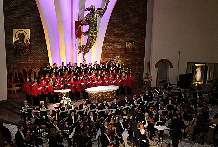BIELSKA ORKIESTRA FESTIWALOWA I MŁODZIEŻOWY CHÓR „RESONANS CON TUTTI”